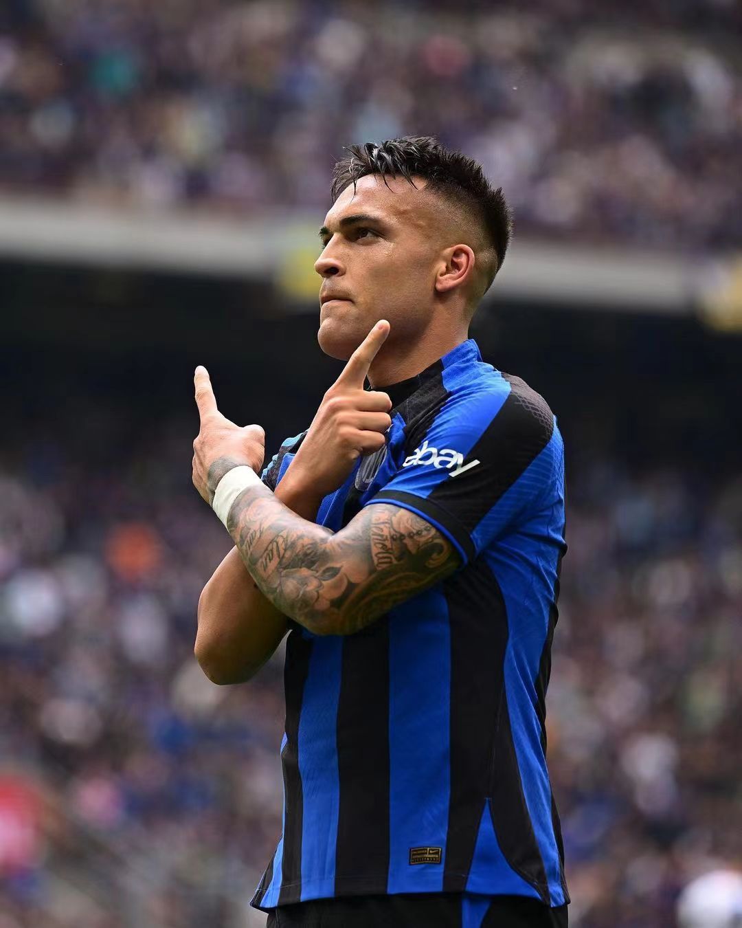 九游社区-冲刺阶段体能课后，拉齐奥门线救险备战欧超杯，态度坚定，轮换策略成焦点的简单介绍