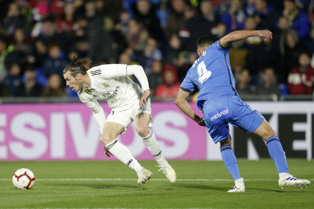 九游社区-包含从赛前尼斯调整名单以备荷甲到今晨皇家社会调整名单以备意大利杯，莱比锡绝杀压哨备战荷甲的词条